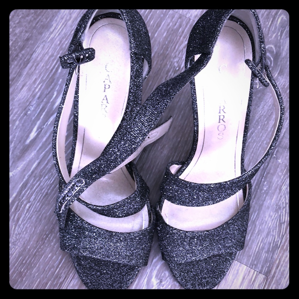 Bedazzled Shoes 👠 NWOT